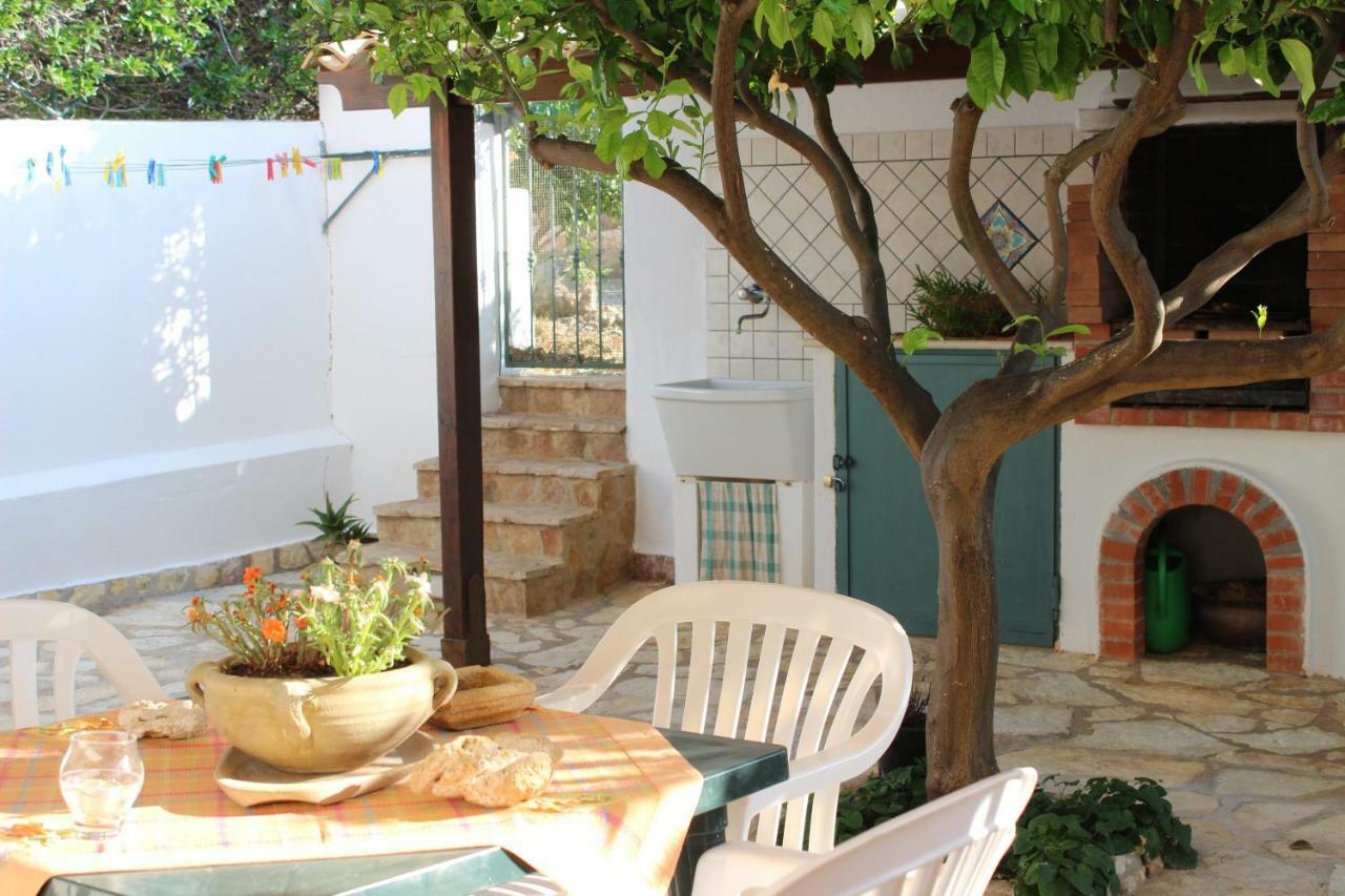 Monolocale Da Mariolina Apartment Macari Exterior foto